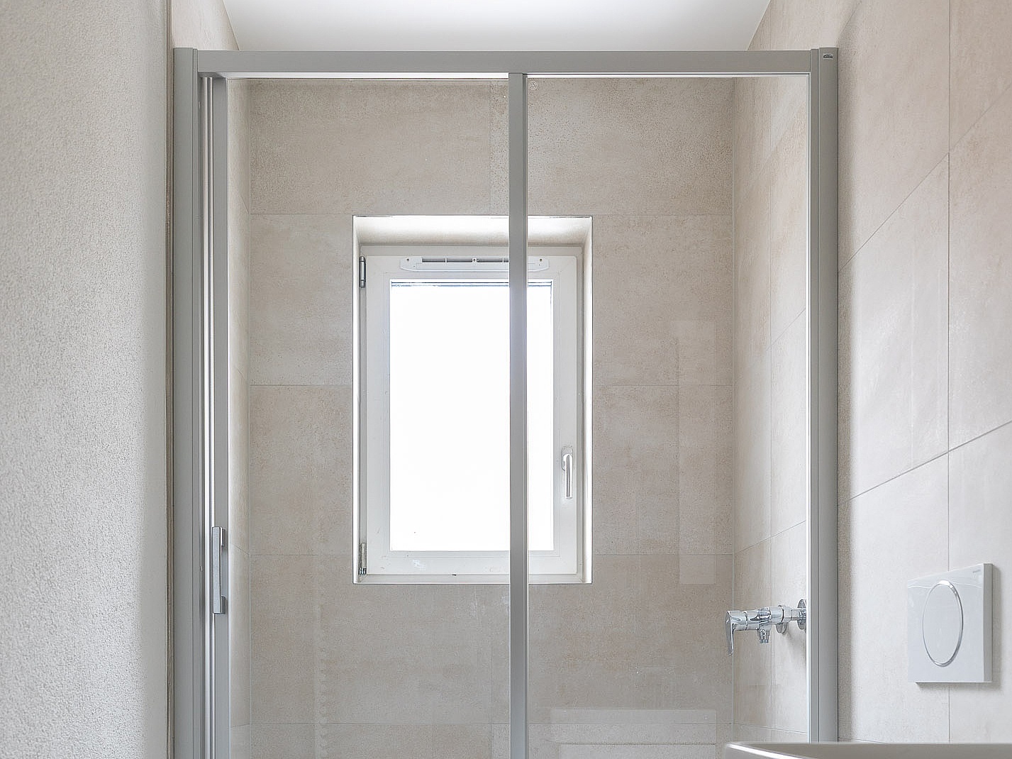 Projet de référence Kermi Berne, Suisse, paroi de douche LIGA