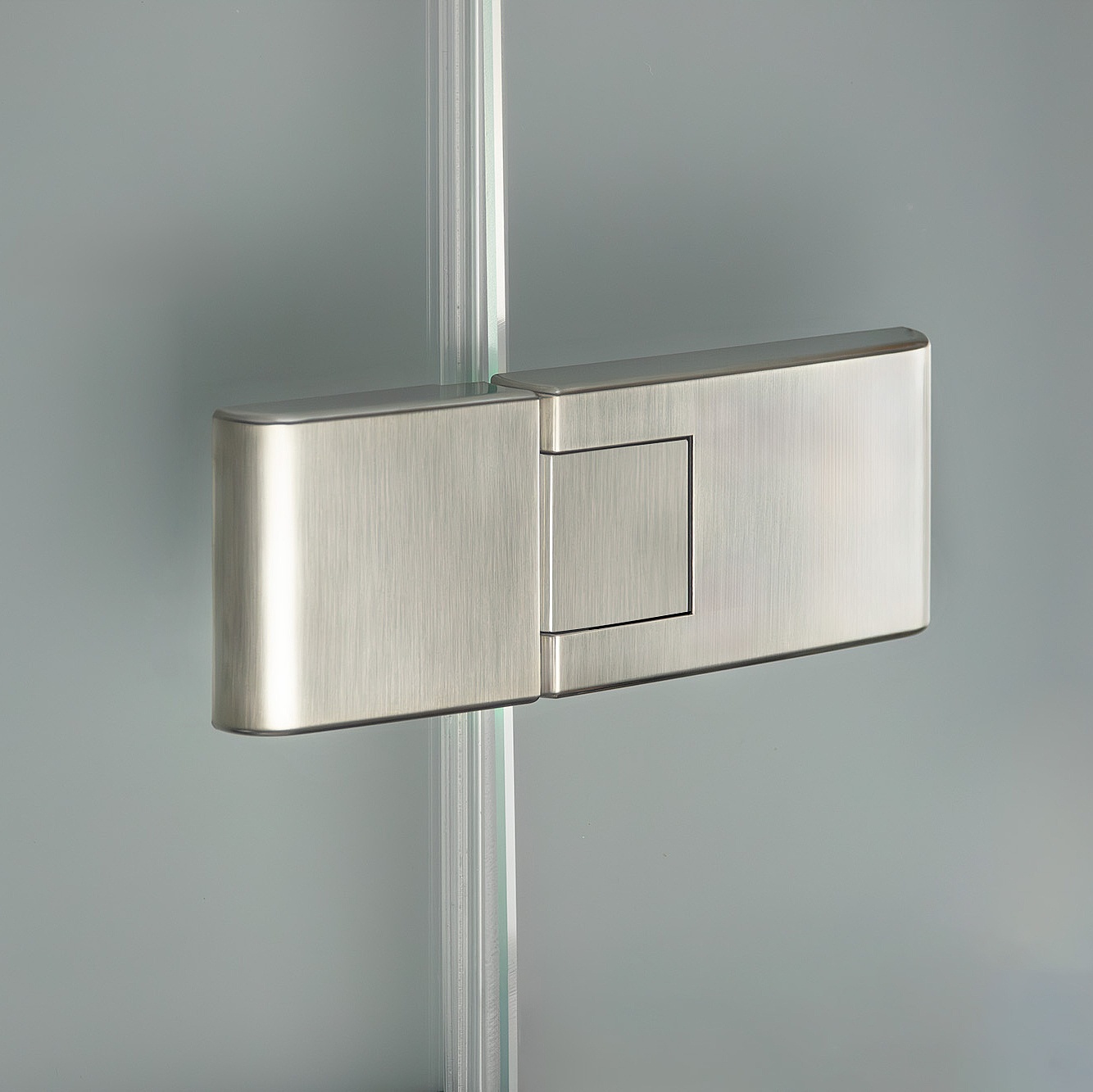 Charnière MENA en Brushed Nickel Kermi par EXTRA