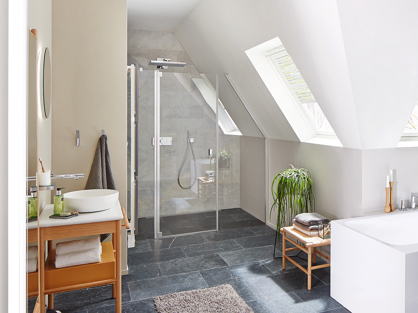 Kermi LINE shower board, bath under the roof