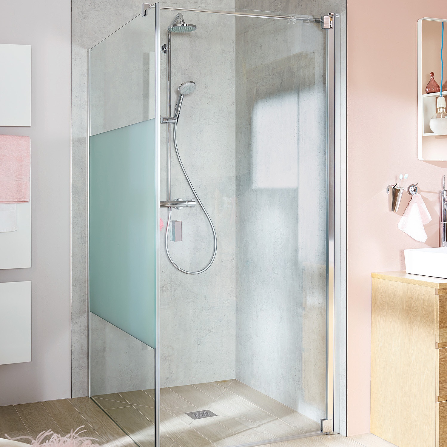 Paroi de douche Kermi Walk-In avec WALK-IN XB Wall avec porte pivotante RAYA à 1 vantail via EXTRA